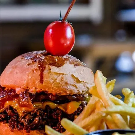 Homestay Sheriff, Olympos *