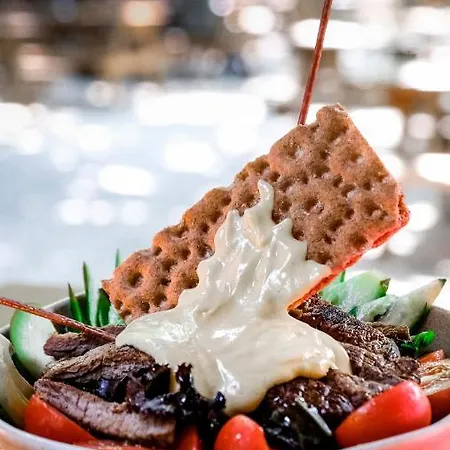 Sheriff, Olympos Homestay